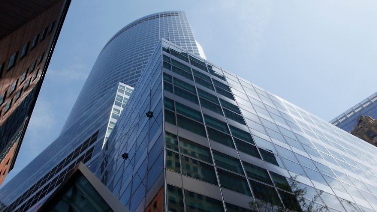 Goldman Sachs muss im vierten Quartal etwas kürzer treten - und profitiert insgesamt vom ersten Halbjahr.