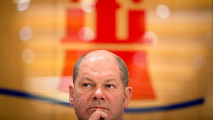 "Ziemlich optimal für das, was überhaupt erreichbar war", sagt der Erste Bürgermeister Scholz zu den Verträgen.