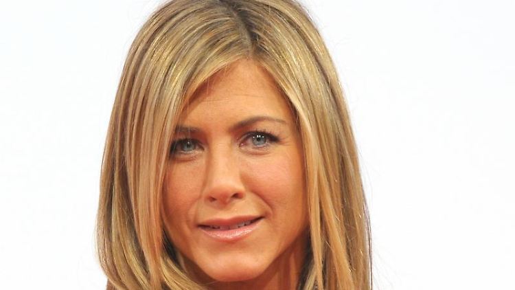 Was will sie uns mit der Kuss-Geschichte sagen? Jennifer Aniston.