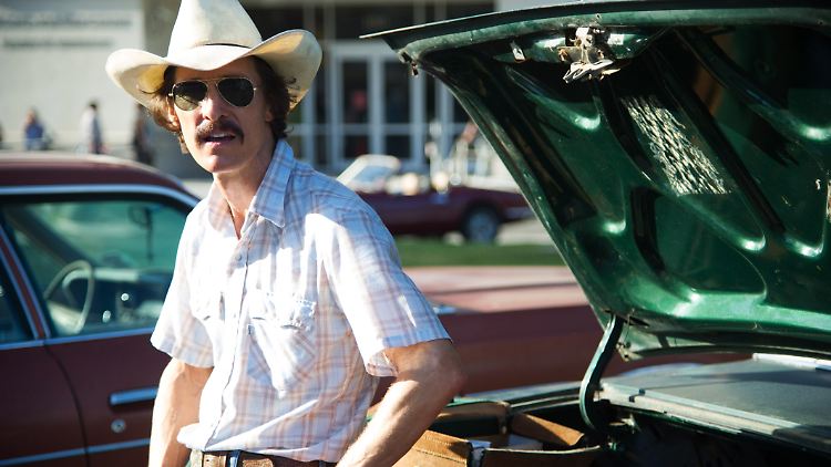 "Ich sterbe in meinen Stiefeln - nicht am Tropf": 25 Kilo nahm Matthew McConaughey für die Rolle ab.