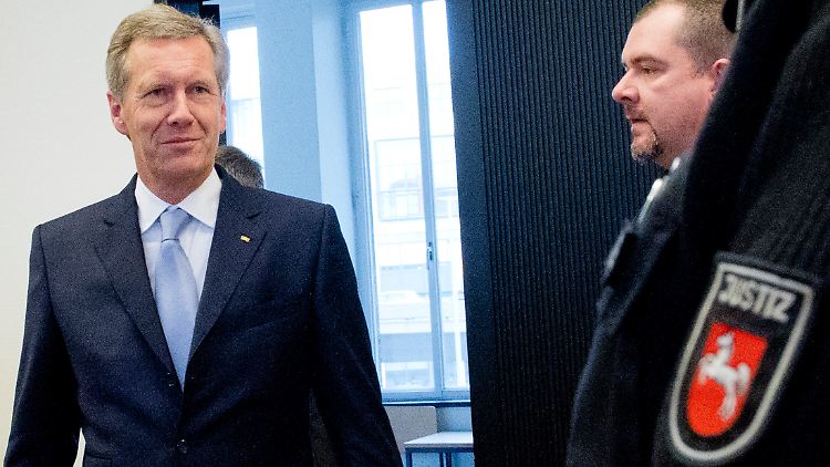 Ex-Bundespräsident Wulff wehrte sich dagegen, dass die Justiz den Prozess einstellt, er setzt auf einen Freispruch.