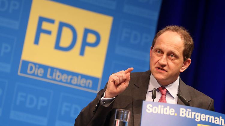 Alexander Grad Lambsdorff ist der Neffe des frühreren Wirtschaftsminister Otto Graf Lambsdorff.