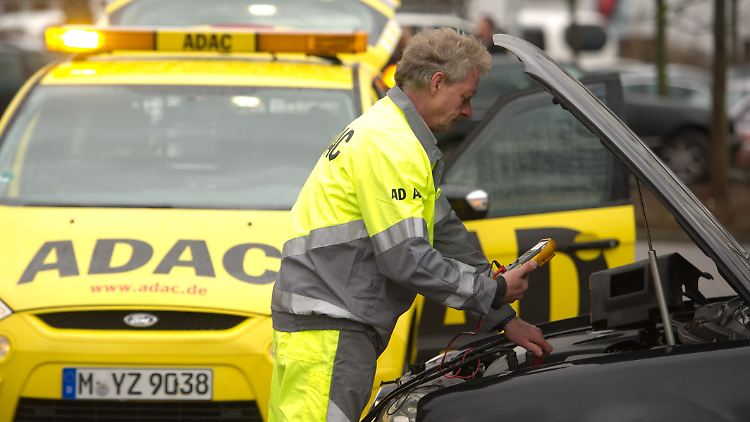 Jetzt braucht der Autoclub Pannenhilfe.