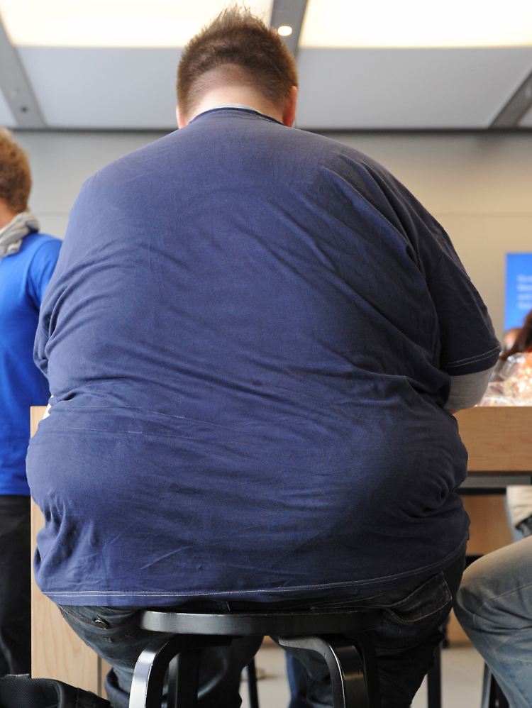 Übergewichtige junge Männer haben übrigens ein doppelt so hohes Sterberisiko wie Männer ohne zu viele Kilos.