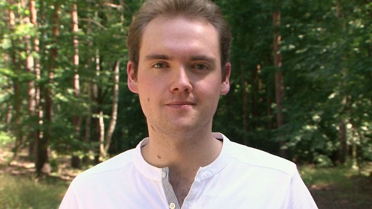 Ausschnitt aus Newiaks Bewerbungsvideo: Der Student ist ein wahrer Idealist.