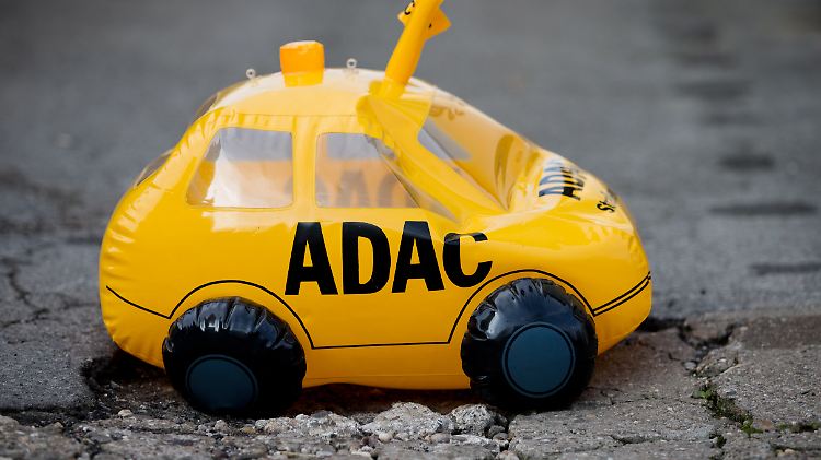 Damit dem ADAC nicht die Luft ausgeht, will er sich jetzt bei allen entschuldigen.