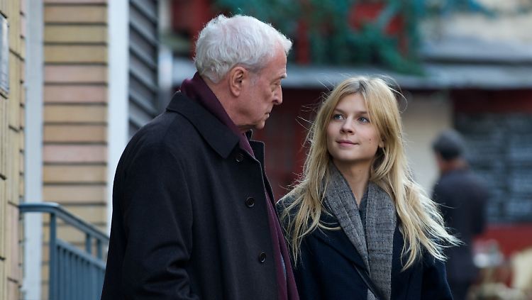 Zwei einsame Seelen finden aneinander Halt: Matthew und Pauline in "Mr. Morgan's Last Love".
