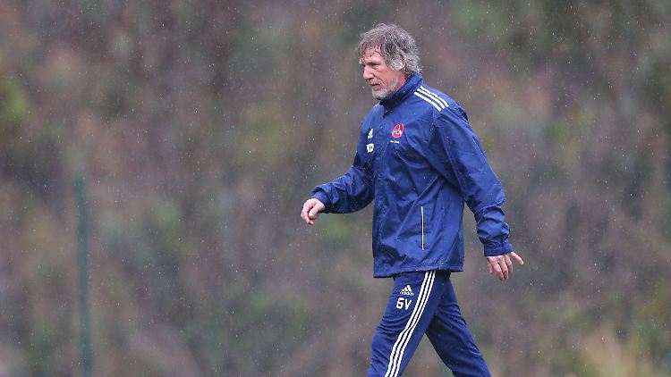 Gertjan Verbeek will seinen Bart wachsen lassen, bis Nürnberg gewinnt. Insider munkeln, er arbeite auf eine Karriere als Abraham-Lincoln-Darsteller hin.
