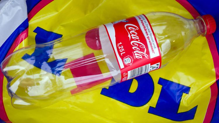 Flasche vielleicht doch nicht mehr - die Verhandlungen dauern an.