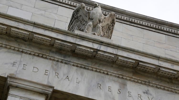 Große Enttäuschung am Finanzmarkt: Die Währungshüter der USA signalisieren, dass sie die sehr lockere Geldpolitik weiterhin gemäßigt drosseln wollen.