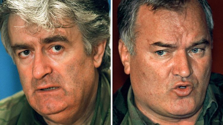 Karadzic (l.) und Mladic (r.) in den 90er Jahren. 