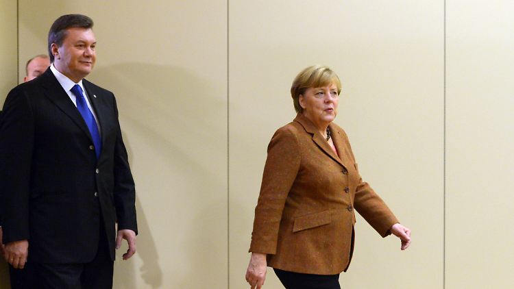 Beim letzten Aufeinandertreffen von Janukowitsch und Merkel lehnte der ukrainische Präsident ein Abkommen mit der EU ab.