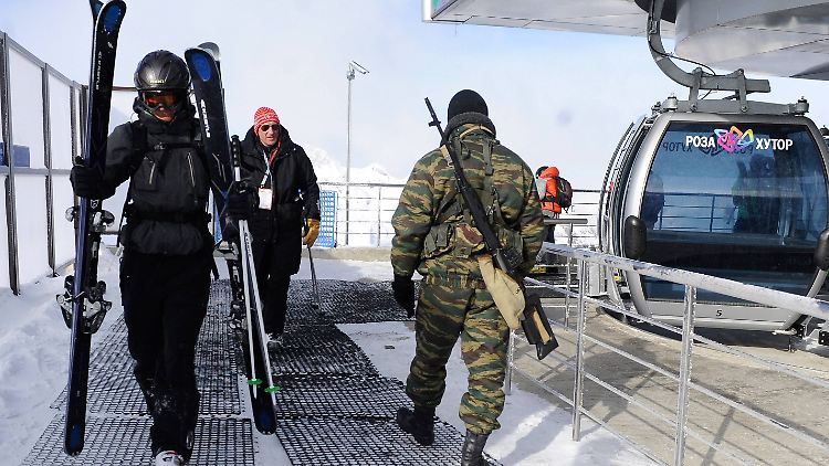 Scharfschützen neben Skifahrern: Sotschi wird schon jetzt scharf bewacht.