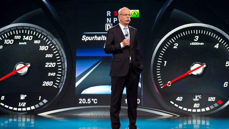 Daimler-Chef Zetsche: Hier bei der Vorstellung der Mercedes Großraumlimousine aus der neuen V-Klasse.