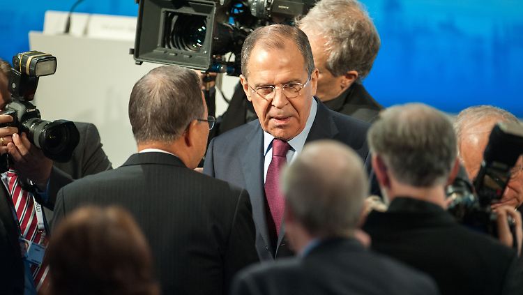 Der russische Außenminister Sergej Lawrow bekräftigte die Differenzen mit der Europäischen Union und dem Westen über die Lage in der Ukraine.
