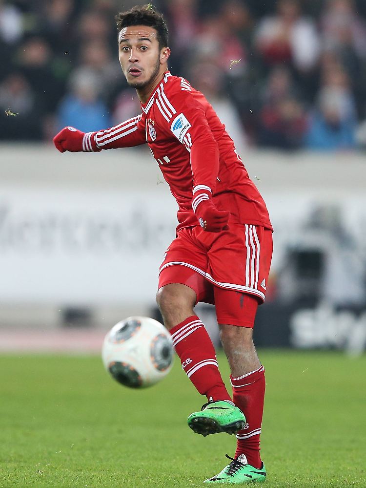 Thiago hat oft den Ball - und weiß immer etwas Sinnvolles damit anzufangen.