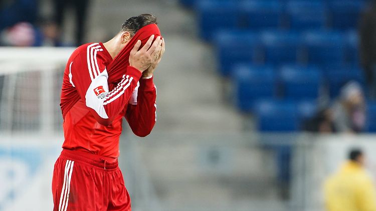 Ohne Worte: Kapitän Heiko Westermann nach dem Spiel gegen Hoffenheim.