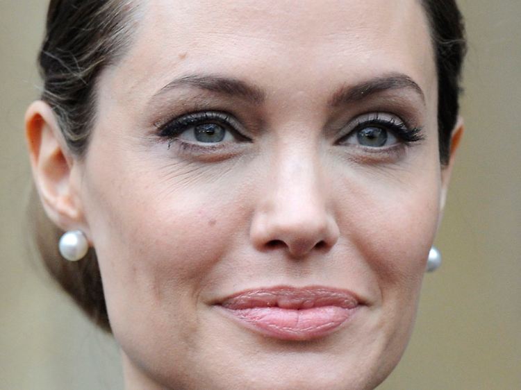 Auffällige Merkmale: Große Augen und volle Lippen geben Angelina Jolie einen hohen Wiedererkennungswert.