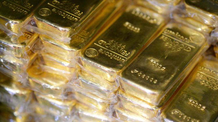 Kiloweise Goldbarren, Luxusautos und Herrenuhren - das beschlagnahmte Vermögen kann sich sehen lassen.
