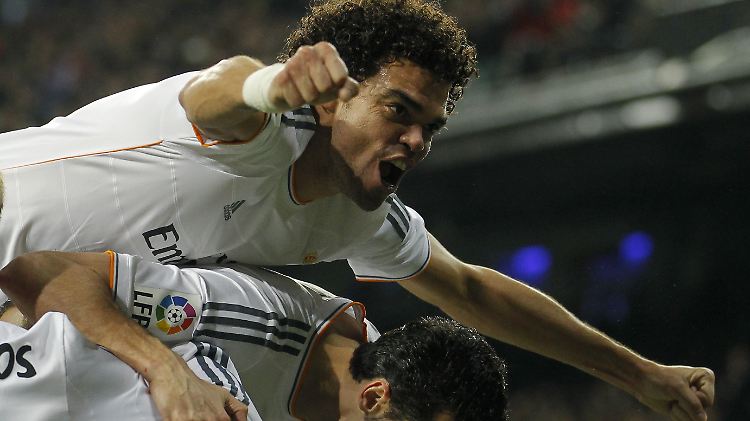 Reals Pepe leitete den Sieg seines Hauptstadt-Clubs ein.