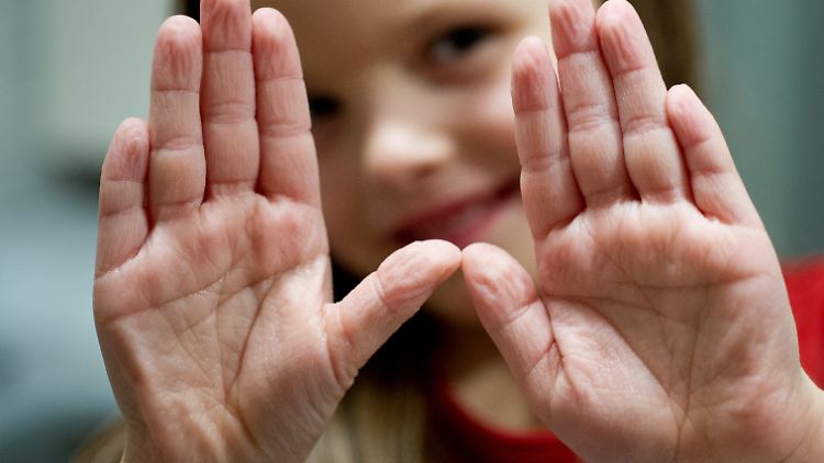Keratin-Fasern stellen sicher, dass die Haut nach dem Bad nicht runzelig bleibt.