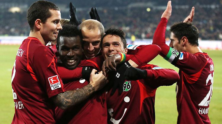 Mame Diouf verwöhnt am liebsten seine Heimfans mit Toren.