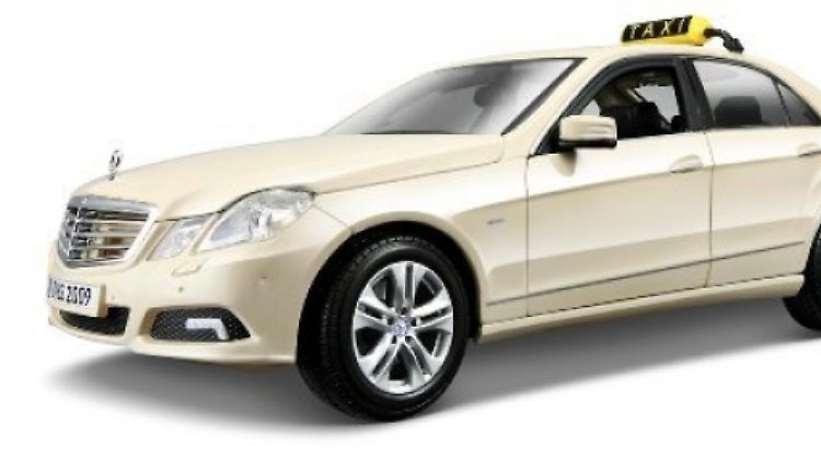 Mercedes-Benz bekommt bei den Taxis zunehmen Konkurrenz. Der Anteil liegt aber immer noch bei rund 60 Prozent.