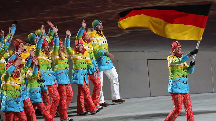 Einzug der deutschen Mannschaft zur Eröffnungsfeier der Olympischen Winterspiele in Sotschi.