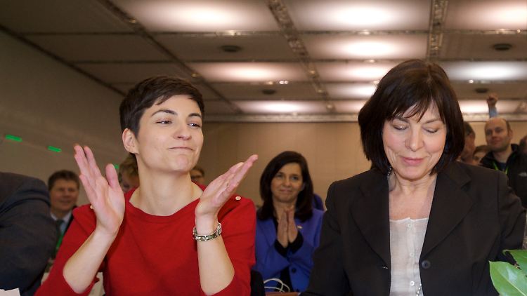 Ska Keller (l.) muss Listenplatz Drei übernehmen. Rebecca Harms ist die neue Spitzenkandidaten der deutschen Grünen.