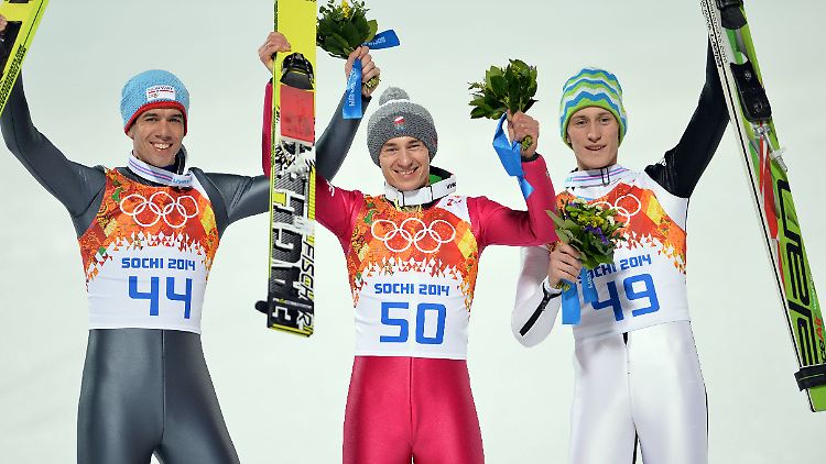 Während Polen, Slowenien und Norwegen ihre Medaillenträger feiern, herrscht bei den Deutschen Skispringern Frust.