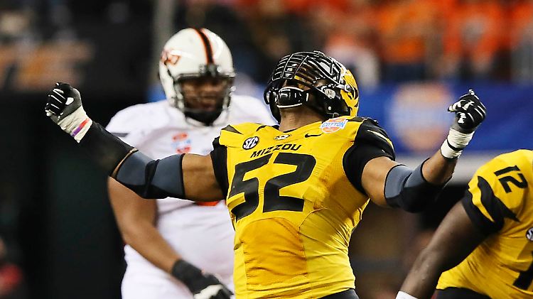 Michael Sam ist 1,88 Meter groß und wiegt 116 Kilogramm. Er jagt beruflich Quarterbacks.