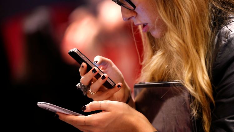 Deutsche Kunden greifen besonders gerne zu hochwertigen Smartphones.