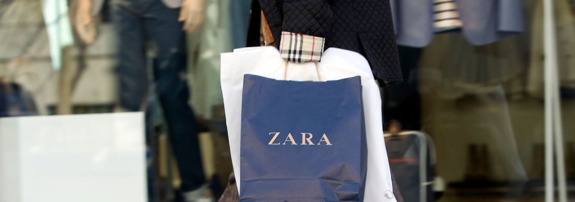 Die USA sind für Inditex der zweitgrößte Markt nach Spanien. Experten erwarten, dass sich US-Kunden in der Weihnachtszeit mit ihren Ausgaben zurückhalten werden, da sich die von US-Präsident Donald Trump verhängten Einfuhrzölle auf die Preise niederschlagen werden.