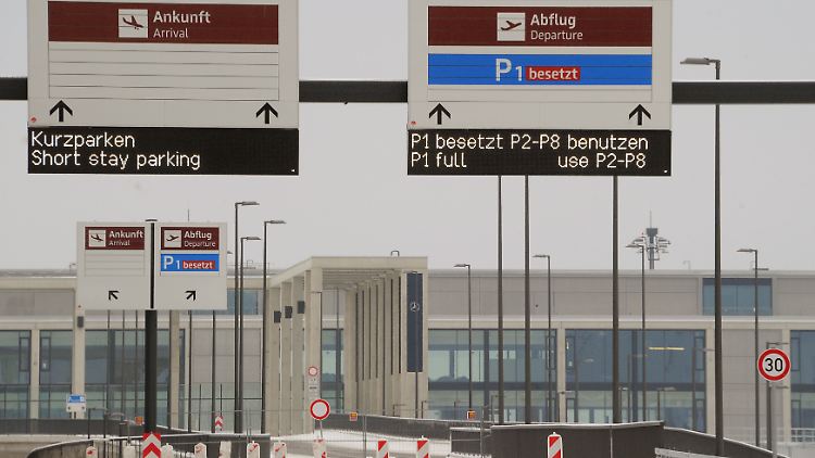 Der Flughafen Berlin-Brandenburg "Willy Brandt" wird seit 2006 gebaut.