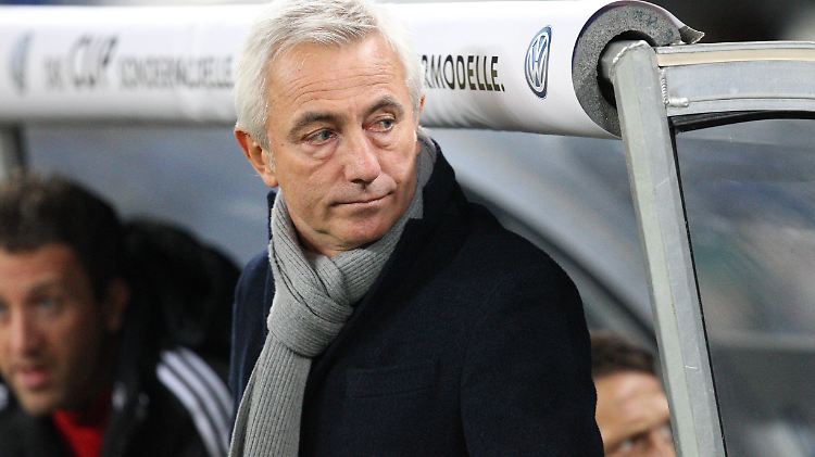 Ein Leidender in Hamburg: Bert van Marwijk.