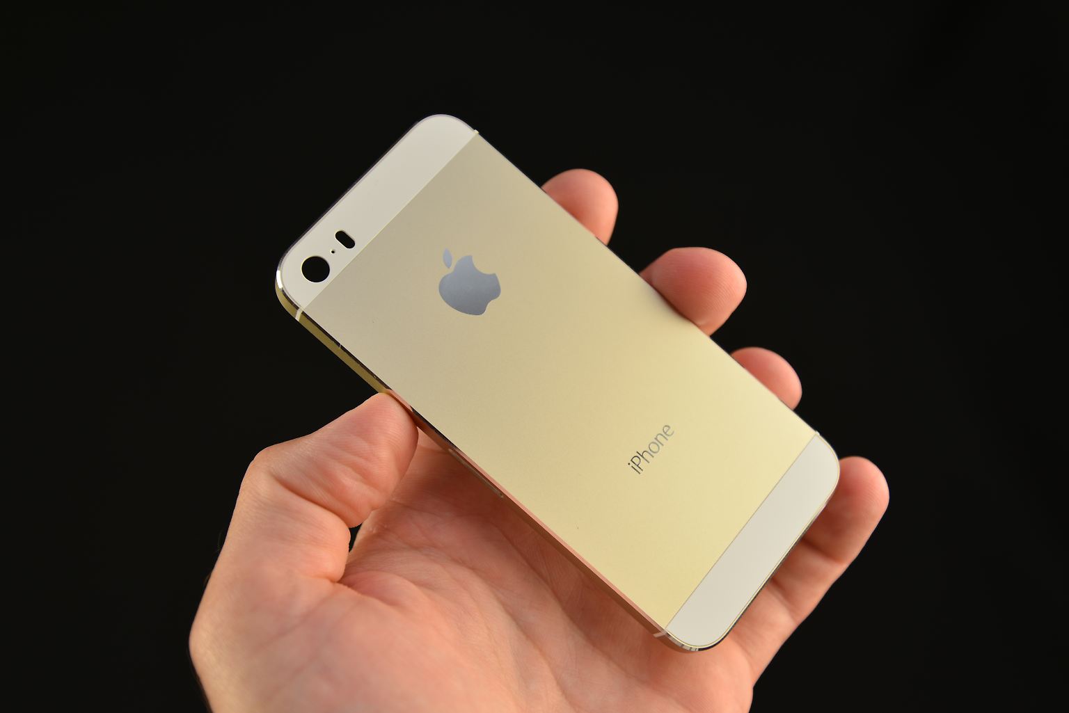 Sonny Dickson hat sich einen Namen gemacht, indem er schon früh Bilder von Bauteilen des iPhone 5S ... 