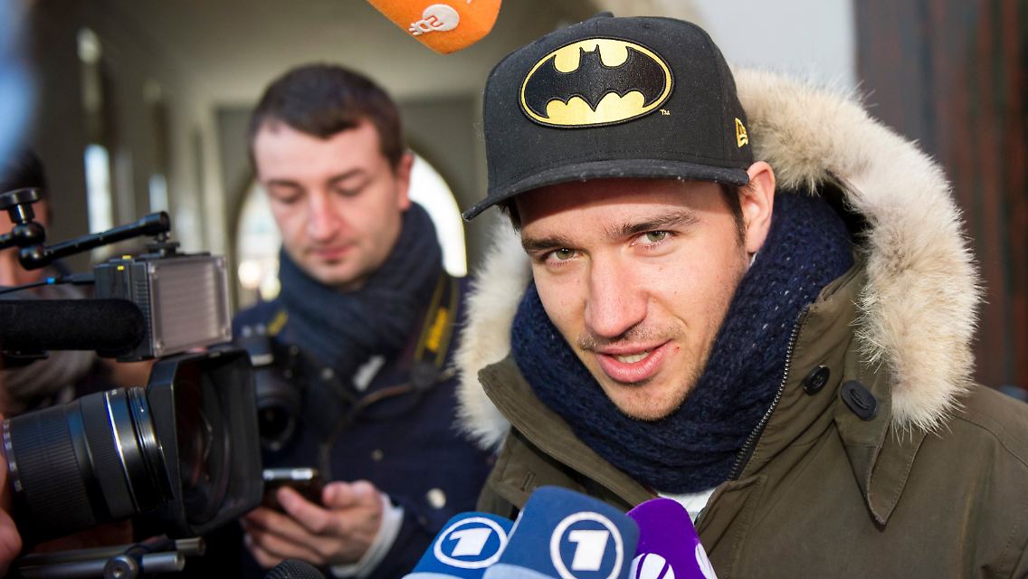 2014-02-14T134702Z_1027890765_GM1EA2E1OE601_RTRMADP_3_GERMANY.JPG2085777873952476195.jpg