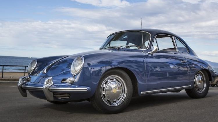 Bald wird gefeiert: Dann knackt der Porsche 356 die Marke von einer Million Meilen.