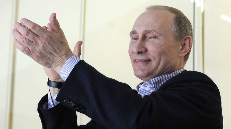 Jahrelang arbeitete Putin am Projekt Olympia. Nun genießt der die Spiele.