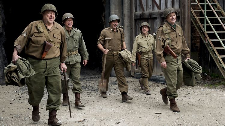 Jetzt kommen die Monuments Men ins Kino. Das Staraufgebot kann sich sehen lassen: John Goodman, Matt Damon, George Clooney, Bob Balaban, Bill Murray (v.l.).