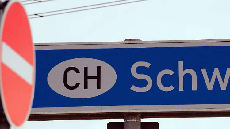 Schweizerische Forscher und Studenten sollen in der EU demnächst genauso willkommen sein wie Kroaten auf dem Schweizer Arbeitsmarkt: überhaupt nicht.