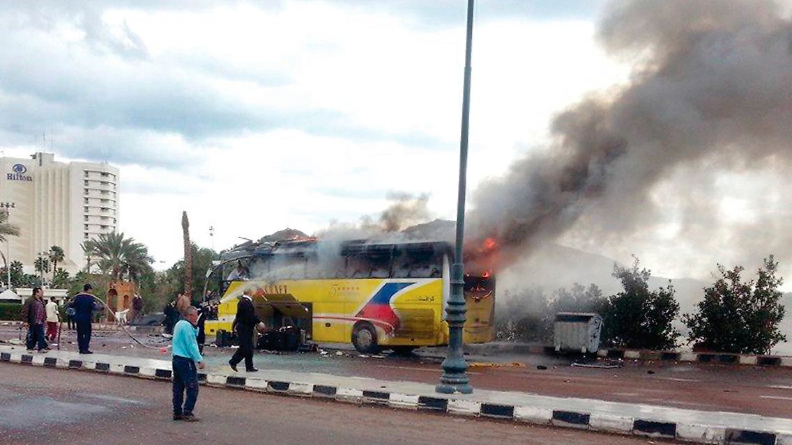2014-02-16T153507Z_390331323_GM1EA2G1SO101_RTRMADP_3_EGYPT-BLAST.JPG3109463352551461857.jpg