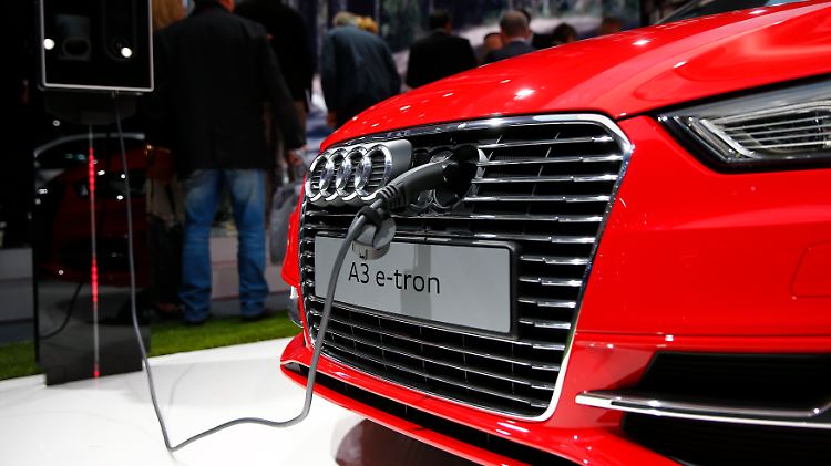 Während Mercedes und BMW nur leichte Zuwächse im Januar verzeichnen, kann Audi ein deutliches Plus bei den Neuzulassungen in Europa vorweisen.