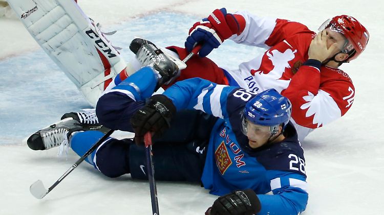Bitteres Aus: Für Russlands Alexander Syomin endete das Eishockey-Viertelfinale gegen Finnland mit olympischen Schmerzen.