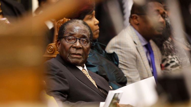 Mittlerweile 90 Jahre alt: Simbabwes Präsident Robert Mugabe.
