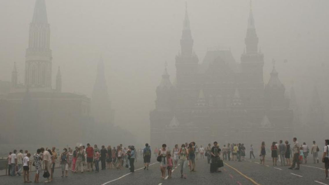 Smog auf dem Roten Platz in Moskau: Urlauber können wegen der Brände in Russland ihre Reisen in der Regel kostenlos stornieren.