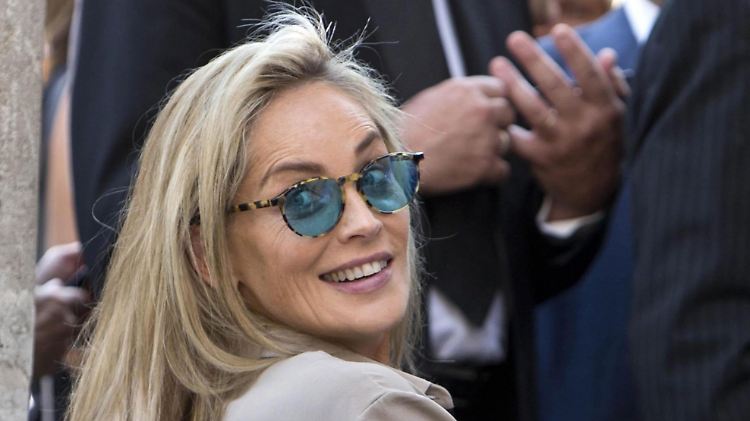 Sharon Stone ist nach eigenen Aussagen offen für Neues. Eine Rolle als Regisseurin reizt sie besonders.
