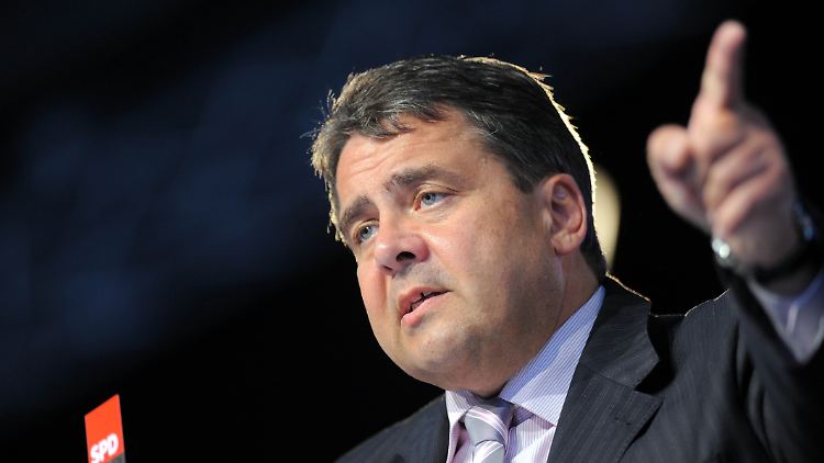 Sigmar Gabriel wetzt die Messer.