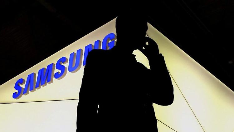 73 Mitarbeiter sollen wegen schlechter Arbeitsbedingungen bei Samsung erkrankt und gestorben sein.
