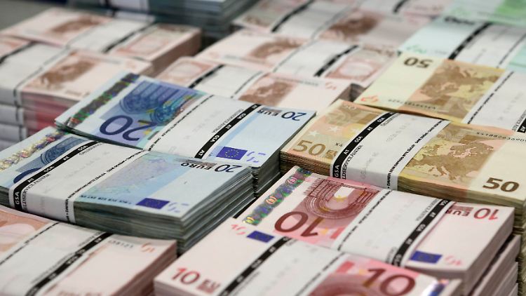 Inflation gestiegen - Eurokurs auch.